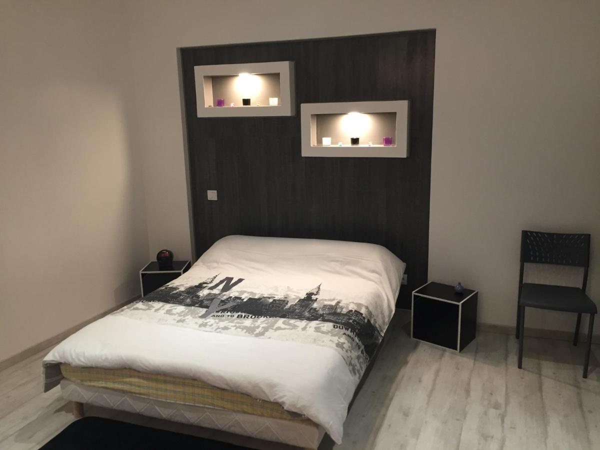 La Desirade Apartment Catllar ภายนอก รูปภาพ