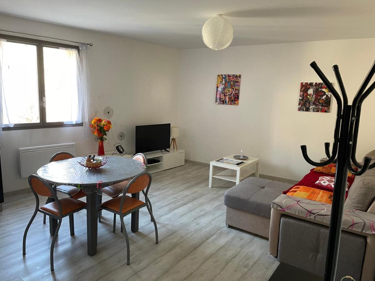 La Desirade Apartment Catllar ภายนอก รูปภาพ